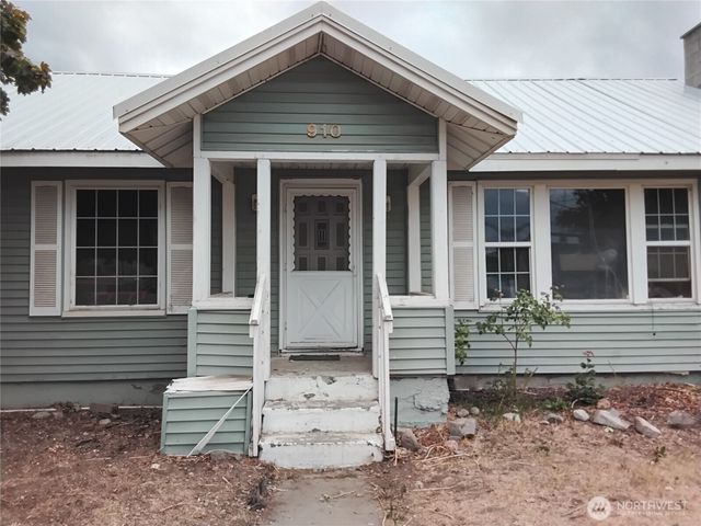 910 Dogwood Street, Oroville, WA 98844