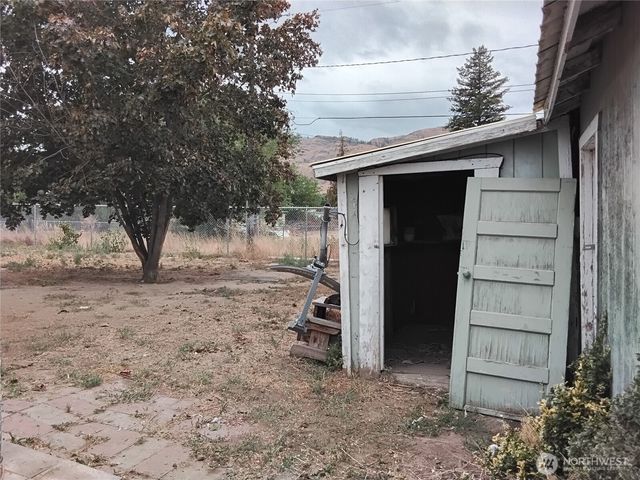 910 Dogwood Street, Oroville, WA 98844