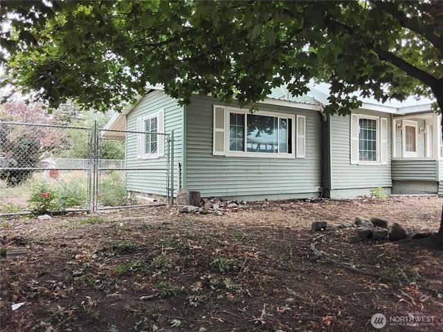 910 Dogwood Street, Oroville, WA 98844