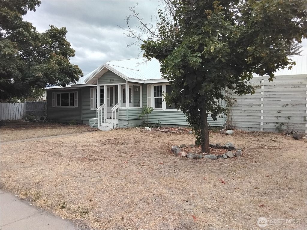 910 Dogwood Street, Oroville, WA 98844