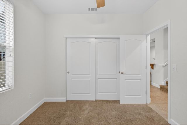 102 Cezanne Ln, Folsom, CA 95630