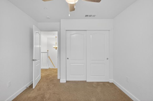 102 Cezanne Ln, Folsom, CA 95630