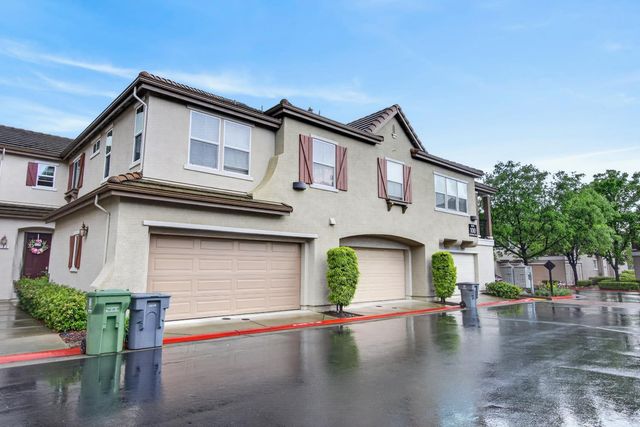 102 Cezanne Ln, Folsom, CA 95630