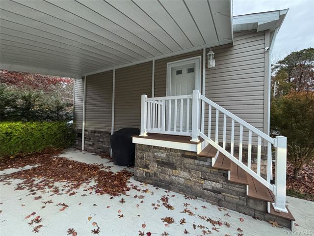 61 Forge Road 29, Riverhead, NY 11901