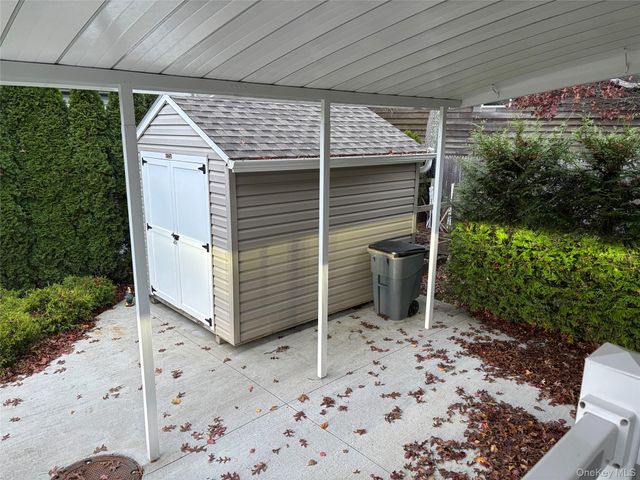 61 Forge Road 29, Riverhead, NY 11901