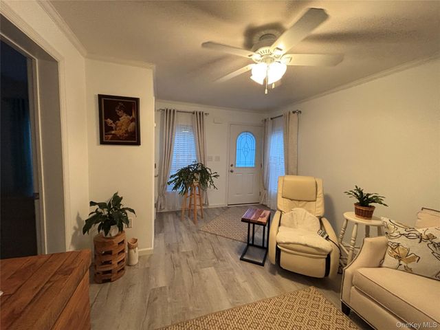 61 Forge Road 29, Riverhead, NY 11901