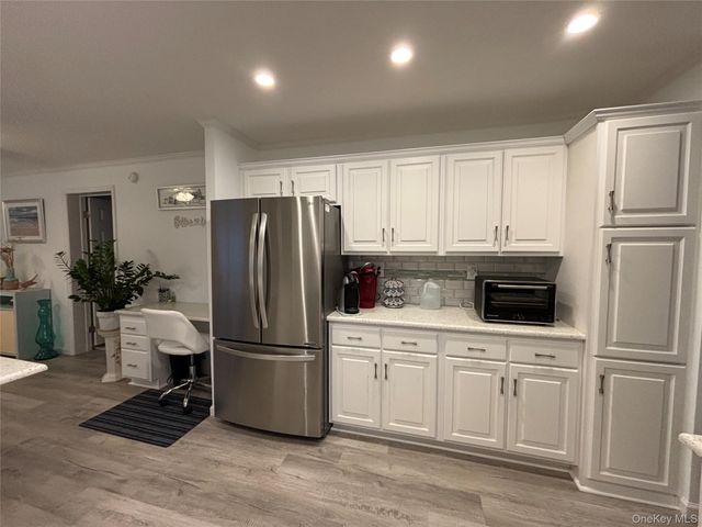 61 Forge Road 29, Riverhead, NY 11901