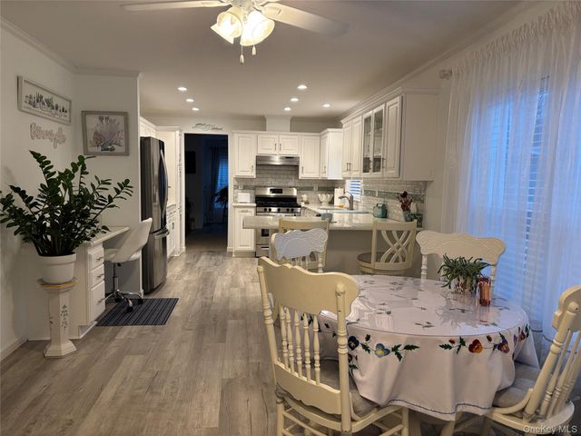 61 Forge Road 29, Riverhead, NY 11901