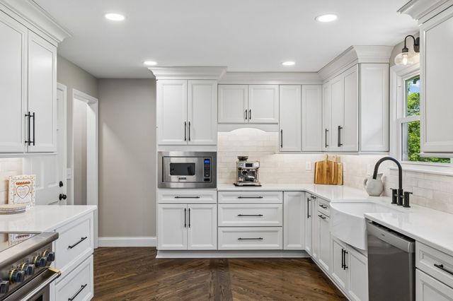 7672 Jones Rd, White House, TN 37188