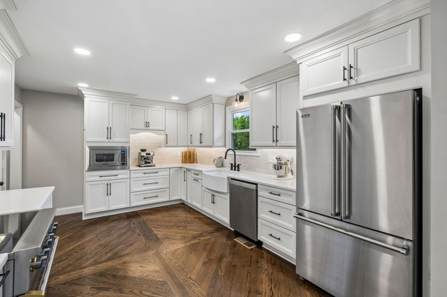7672 Jones Rd, White House, TN 37188