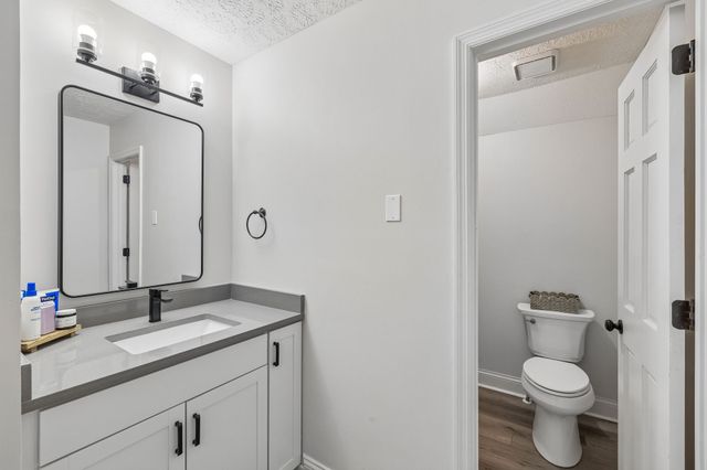 7672 Jones Rd, White House, TN 37188