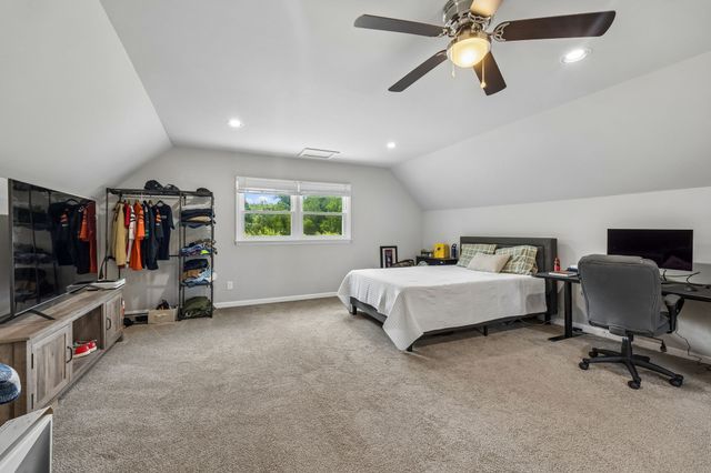 7672 Jones Rd, White House, TN 37188