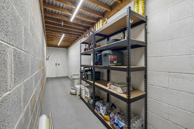 7672 Jones Rd, White House, TN 37188
