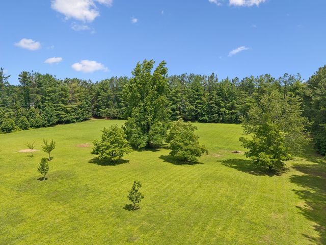 7672 Jones Rd, White House, TN 37188