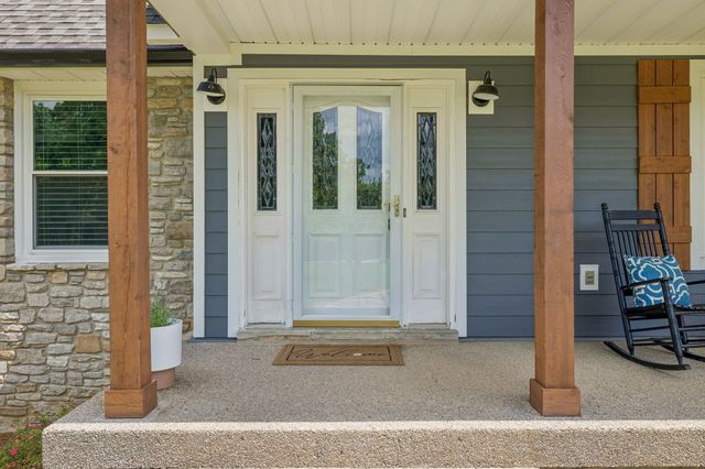 7672 Jones Rd, White House, TN 37188