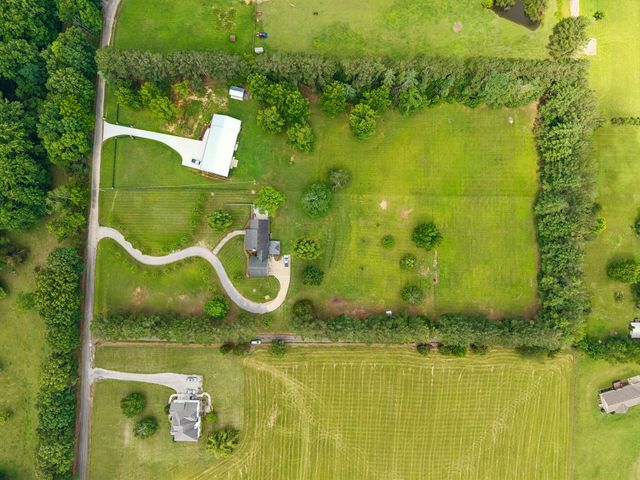 7672 Jones Rd, White House, TN 37188