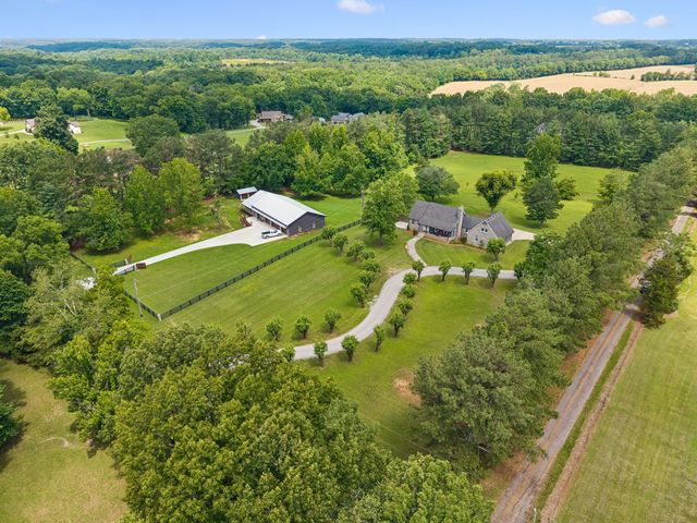 7672 Jones Rd, White House, TN 37188