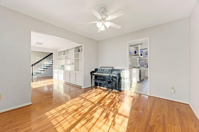 7510 Blue Bonnet Run Court, Houston, TX 77095