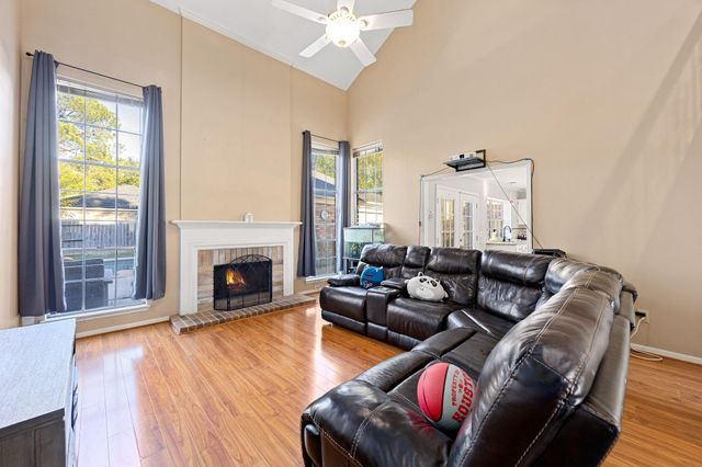 7510 Blue Bonnet Run Court, Houston, TX 77095