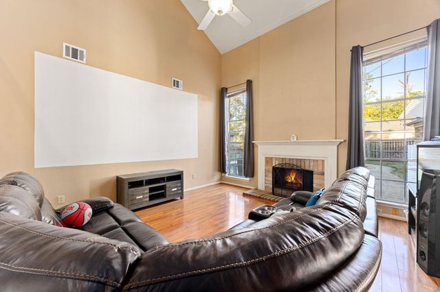 7510 Blue Bonnet Run Court, Houston, TX 77095