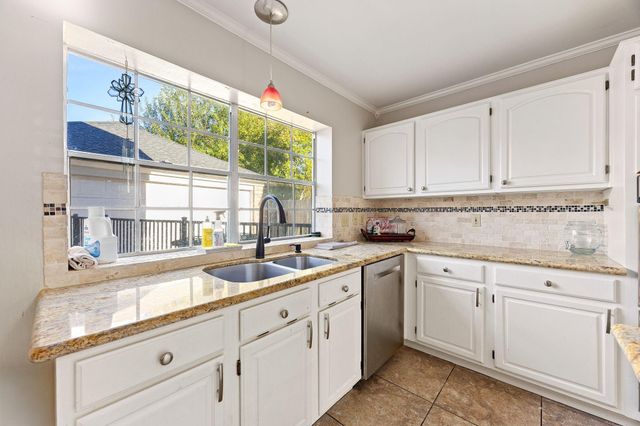 7510 Blue Bonnet Run Court, Houston, TX 77095