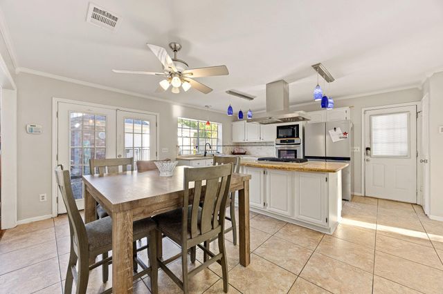 7510 Blue Bonnet Run Court, Houston, TX 77095