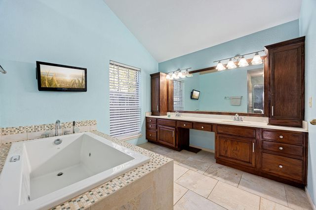 7510 Blue Bonnet Run Court, Houston, TX 77095