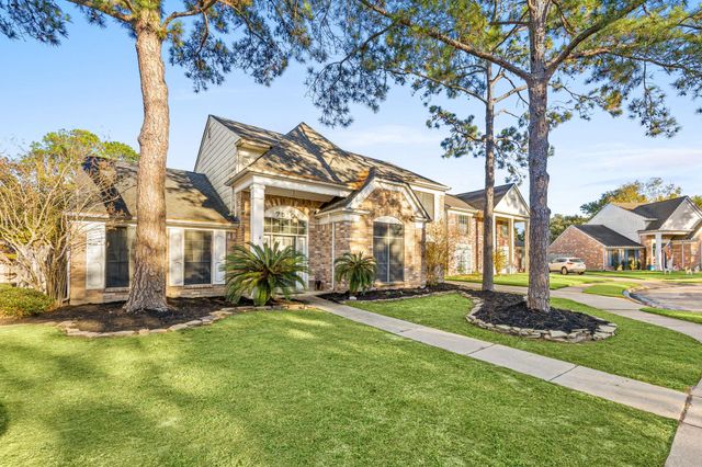 7510 Blue Bonnet Run Court, Houston, TX 77095