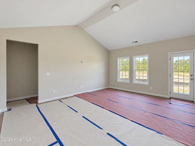 39 E Emily Gardens Drive, Selma, NC 27576