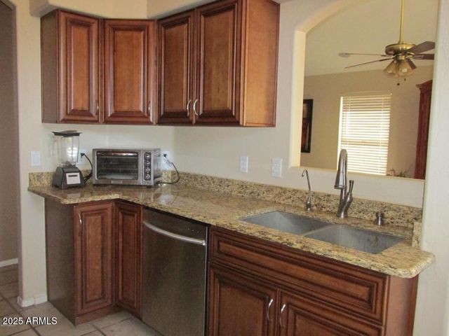 8342 W BLUEFIELD Avenue, Peoria, AZ 85382