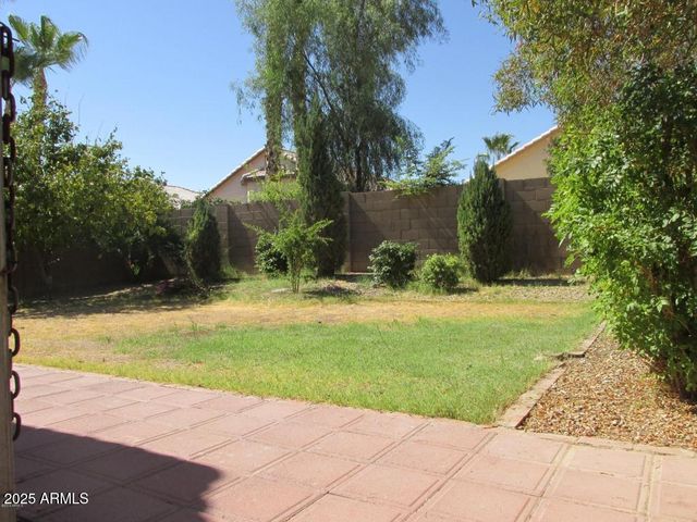 8342 W BLUEFIELD Avenue, Peoria, AZ 85382