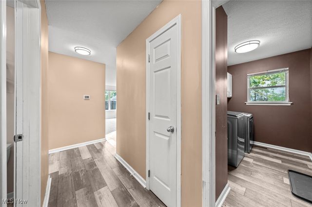 1303 Laffer Avenue, Akron, OH 44305