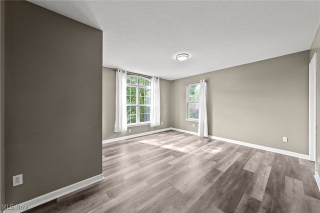 1303 Laffer Avenue, Akron, OH 44305