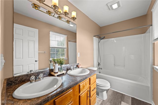 1303 Laffer Avenue, Akron, OH 44305