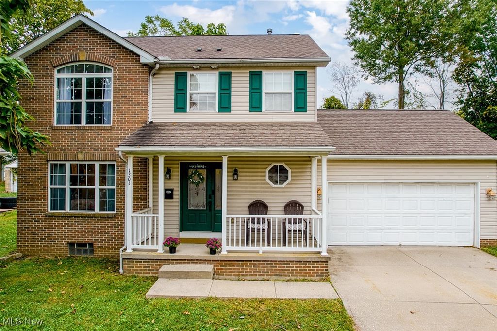 1303 Laffer Avenue, Akron, OH 44305