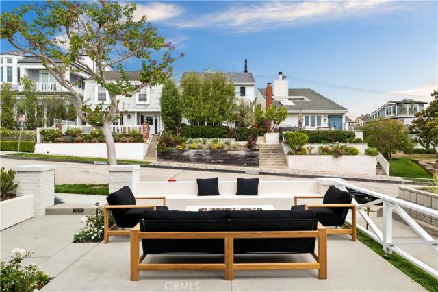 715 Poinsettia, Corona Del Mar, CA 92625