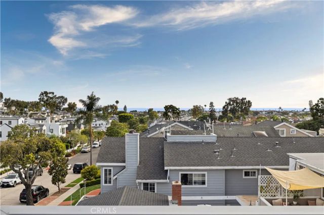 715 Poinsettia, Corona Del Mar, CA 92625