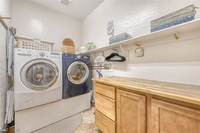 7036 Bocaire Drive, Las Vegas, NV 89131