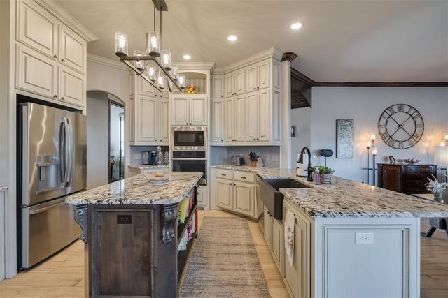 1314 Glenwood Drive, Tuttle, OK 73089