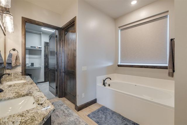 1314 Glenwood Drive, Tuttle, OK 73089