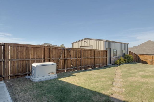 1314 Glenwood Drive, Tuttle, OK 73089