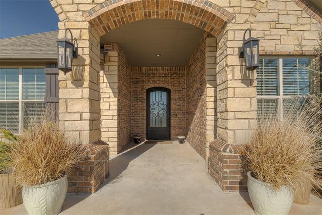1314 Glenwood Drive, Tuttle, OK 73089