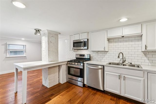 7122 Piccadilly Avenue, St Louis, MO 63143