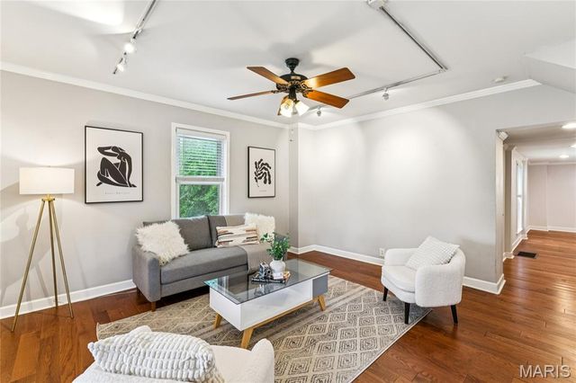 7122 Piccadilly Avenue, St Louis, MO 63143