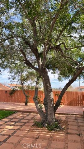 38342 5th W, Palmdale, CA 93551