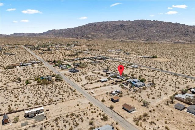 7379 Utah, 29 Palms, CA 92277