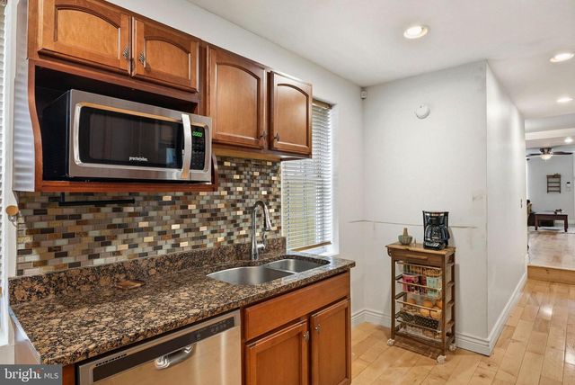121 W HAMBURG ST, Baltimore, MD 21230