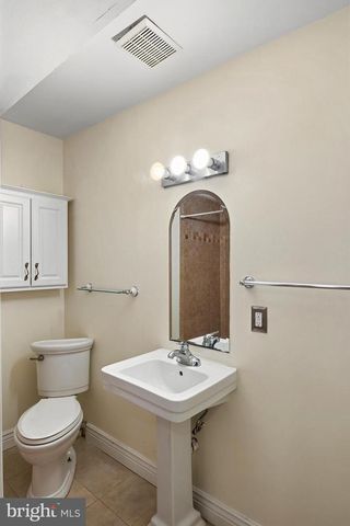 121 W HAMBURG ST, Baltimore, MD 21230