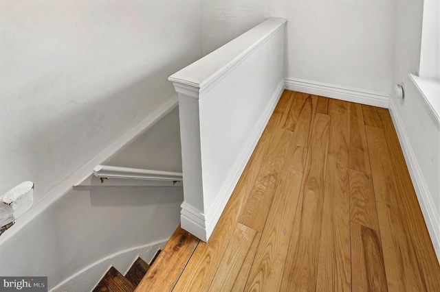 121 W HAMBURG ST, Baltimore, MD 21230
