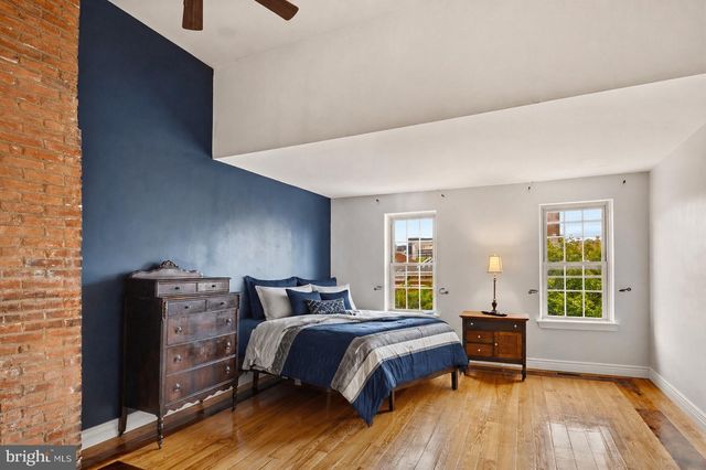 121 W HAMBURG ST, Baltimore, MD 21230